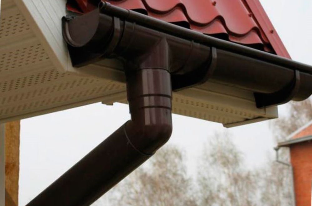 When does a roof need a drainage system 2